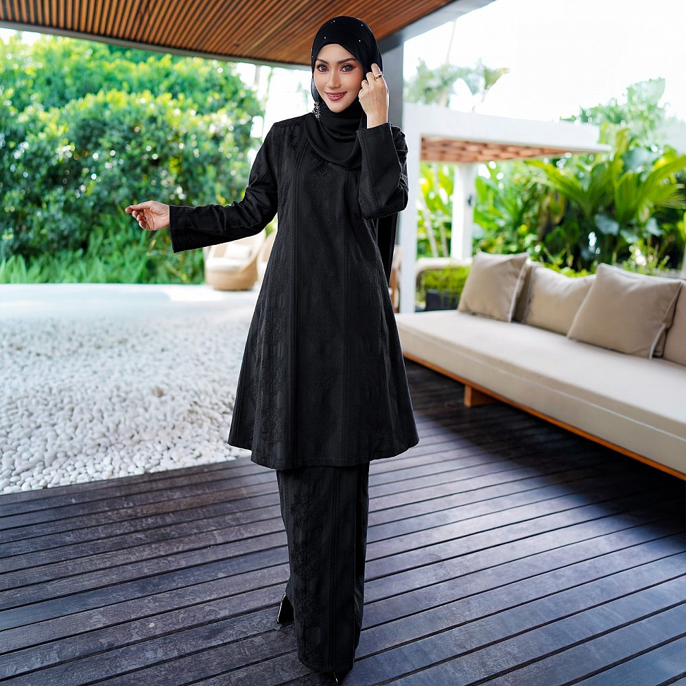 Dayang - Klasik Kurung Pahang (Majestic Black)