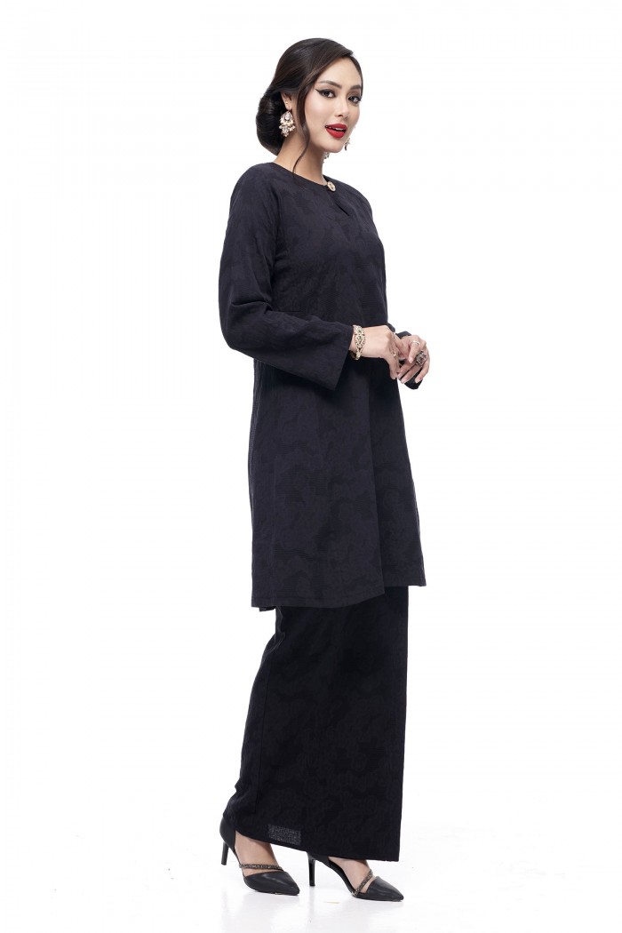 Klasik Kurung Pahang Mawar (Black)