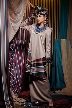 Isabella Kurung Pahang (Sandy Brown)