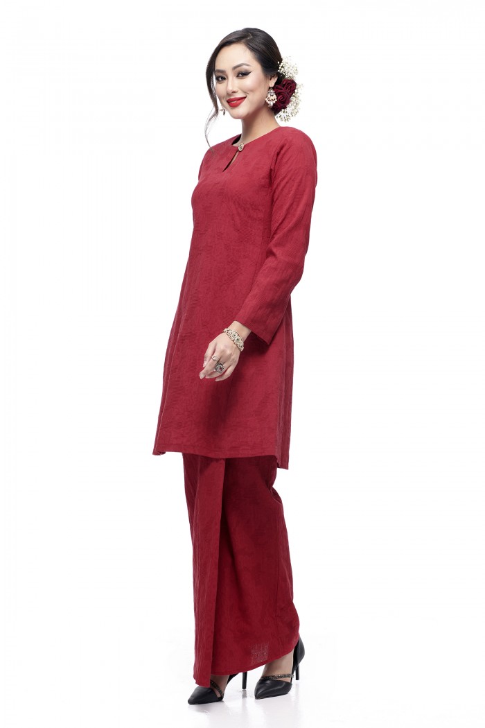 Klasik Kurung Pahang Mawar (Ruby Red)