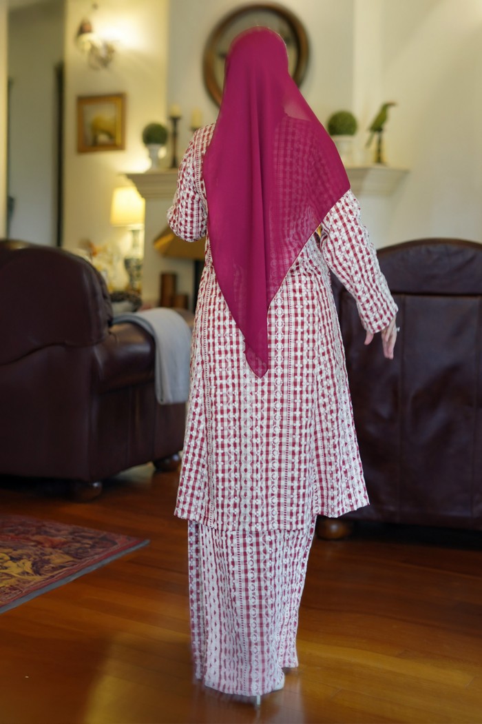 Kurung Riau Manja (Classic Red)