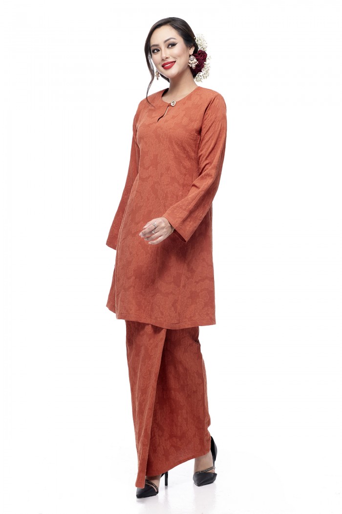 Klasik Kurung Pahang Mawar (Burnt Orange)