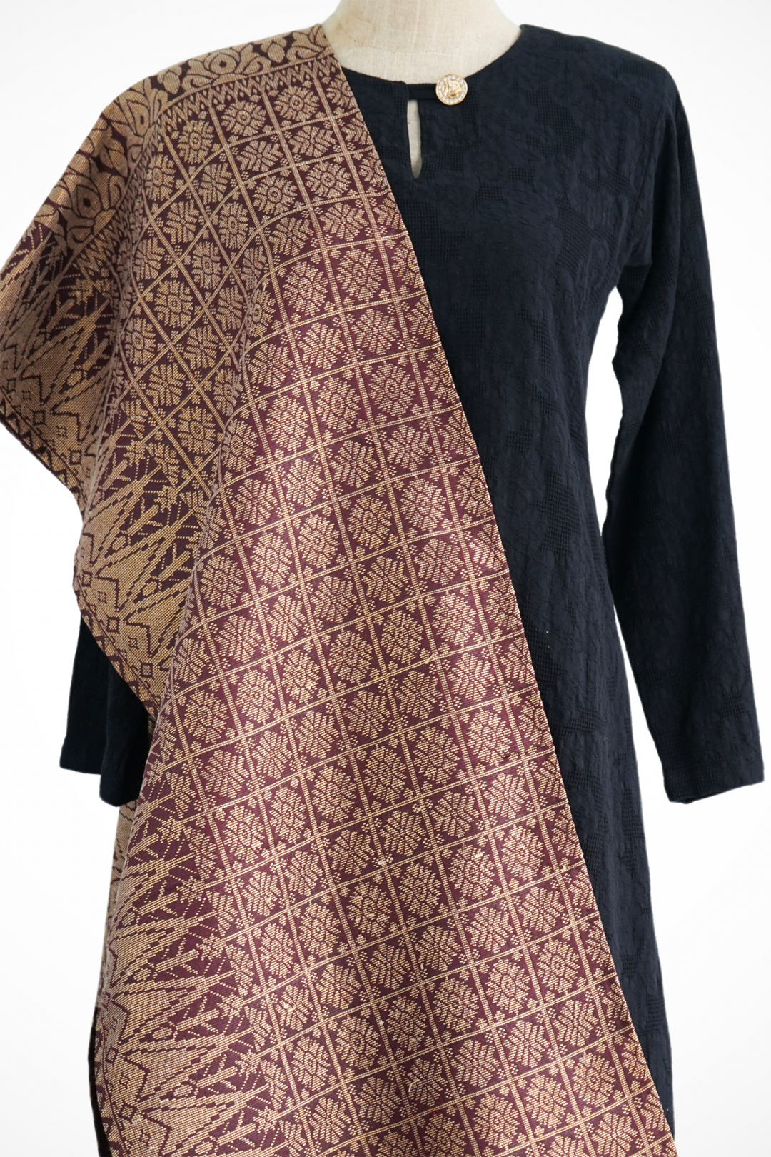 Selendang Songket Klasik (Maroon Gold)