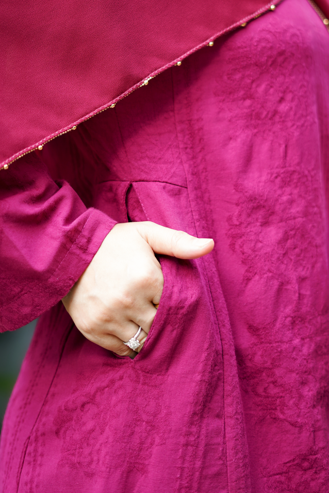 Dayang - Kurung Pahang Songket Klasik (Burgundy)