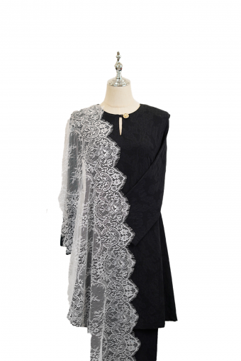 French Lace Selendang (Off White)