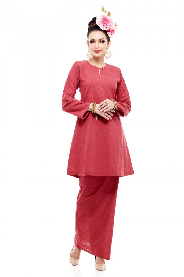 Klasik Kurung Pahang Chinta (Cherry Red)