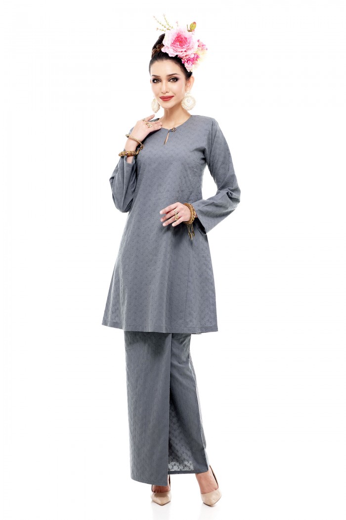 Klasik Kurung Pahang Chinta (Grey)