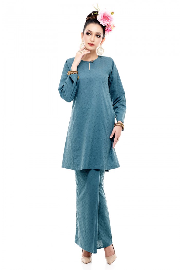 Klasik Kurung Pahang Chinta (Steel Blue)