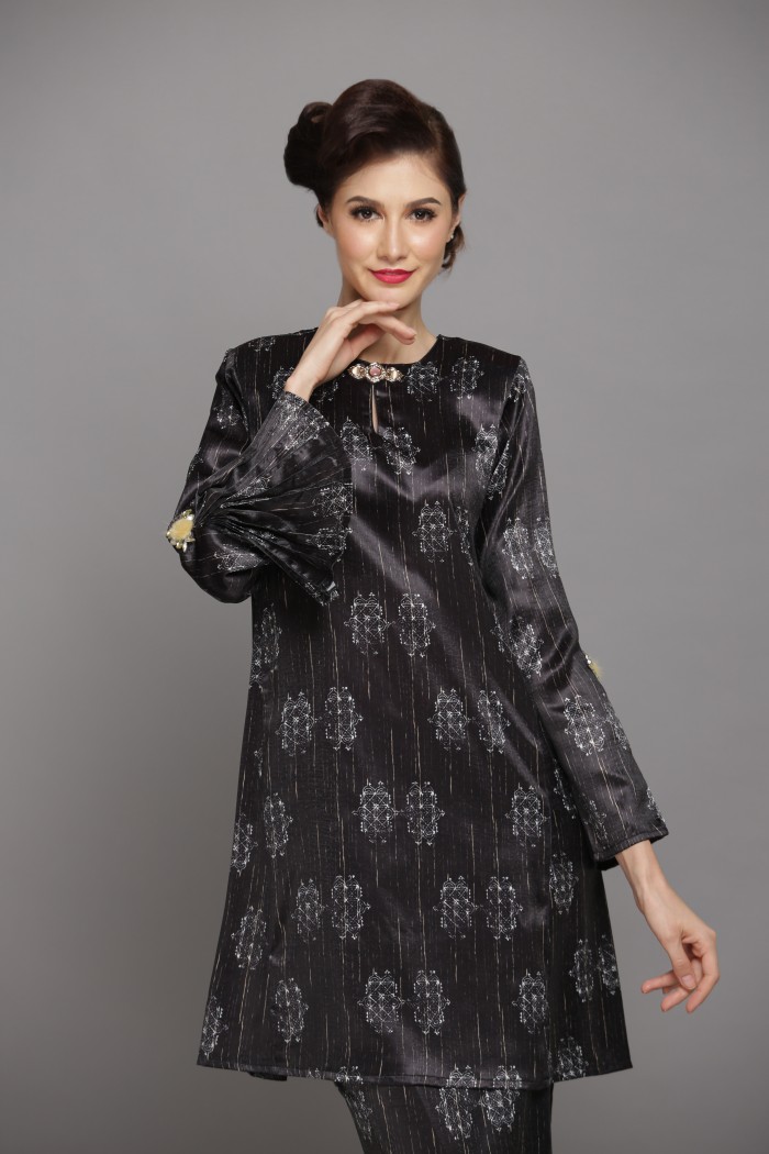 Damaris Kurung Pahang (Black)