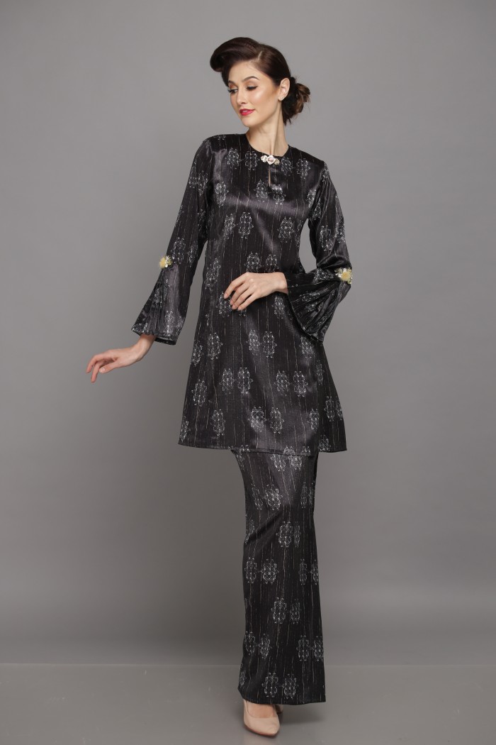 Damaris Kurung Pahang (Black)