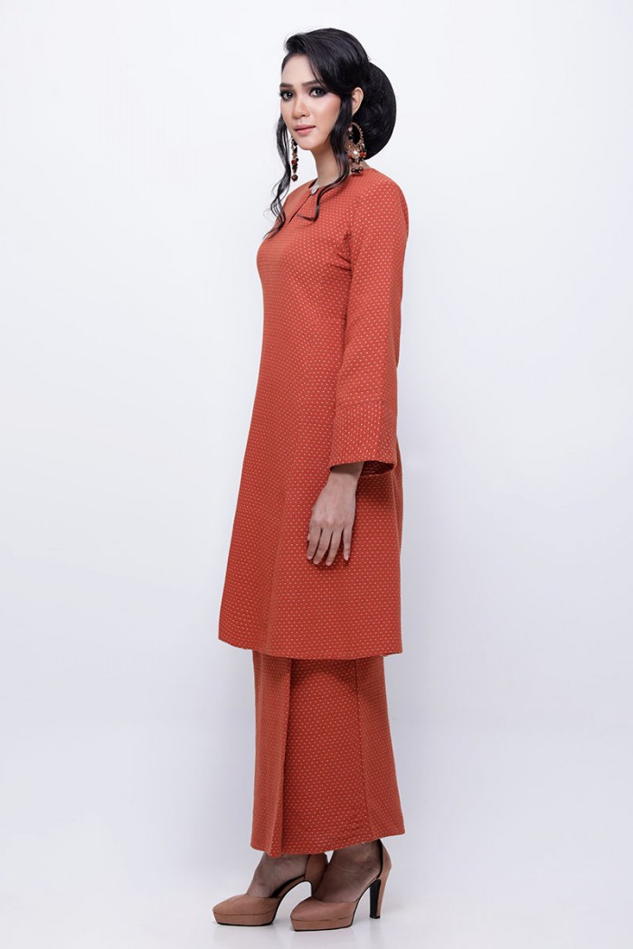 Kurung Riau Tun Fatimah (Burnt Orange)