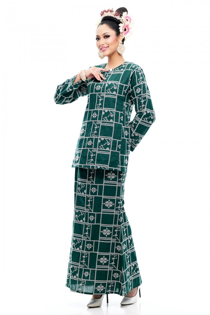 Kurung Kedah Gusti Dewi (Emerald Green)