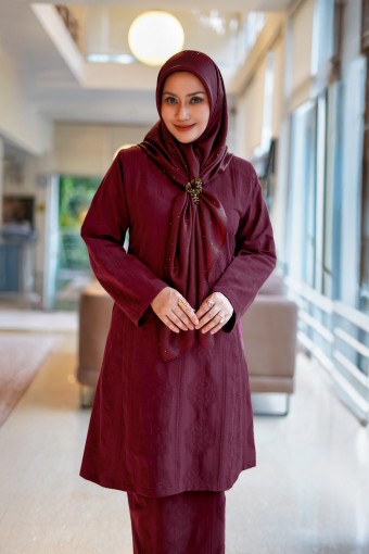 Dayang - Kurung Pahang Songket Klasik (Deep Maroon)
