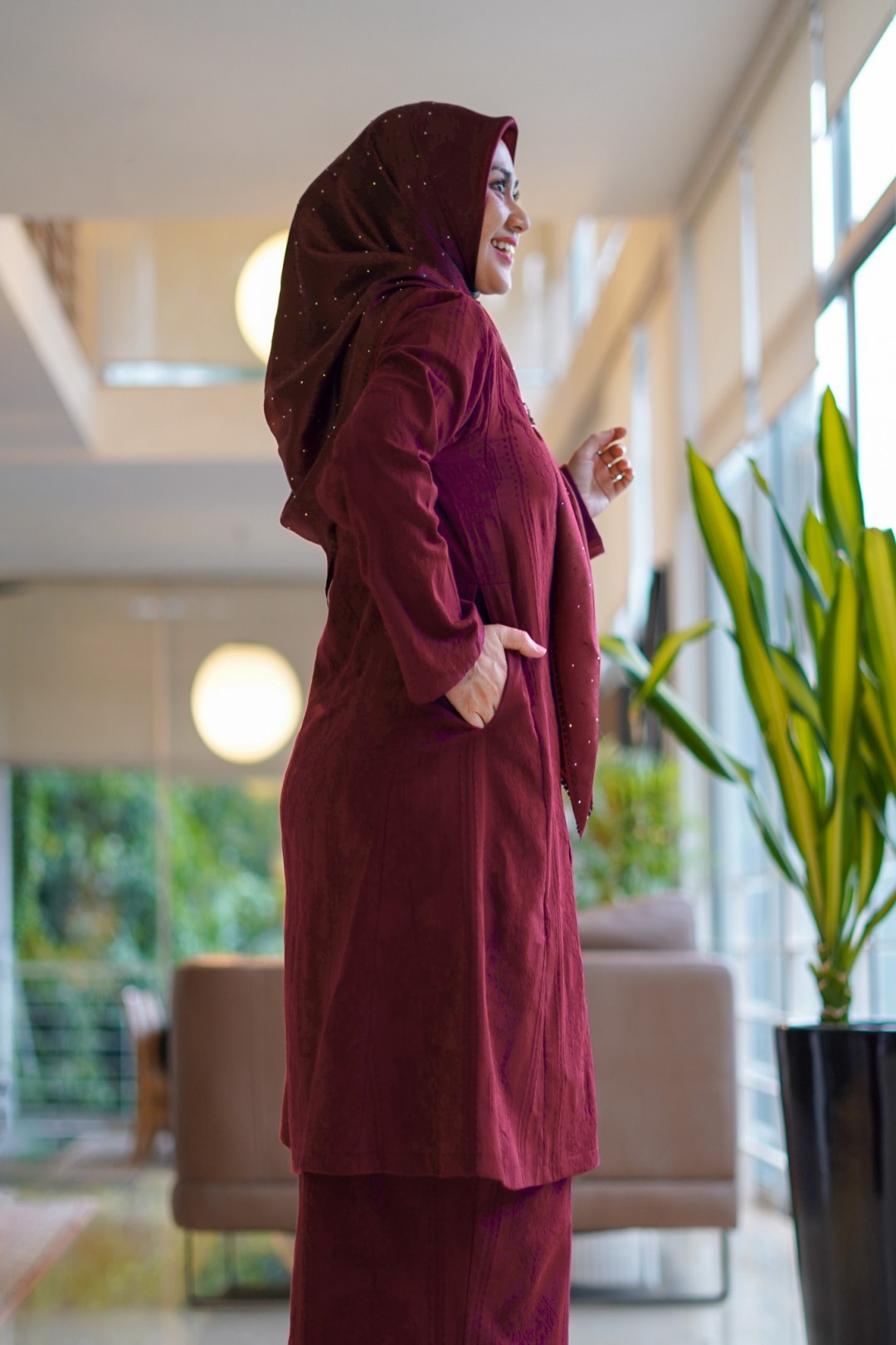 Dayang - Kurung Pahang Songket Klasik (Deep Maroon)