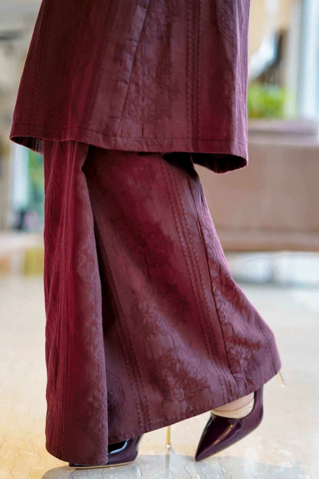 Dayang - Kurung Pahang Songket Klasik (Deep Maroon)