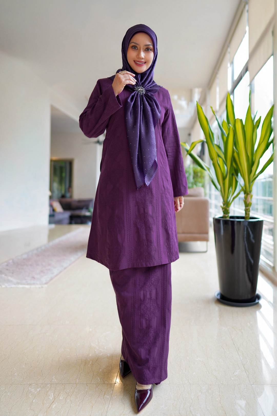 Dayang - Kurung Pahang Songket Klasik (Purple Plum)