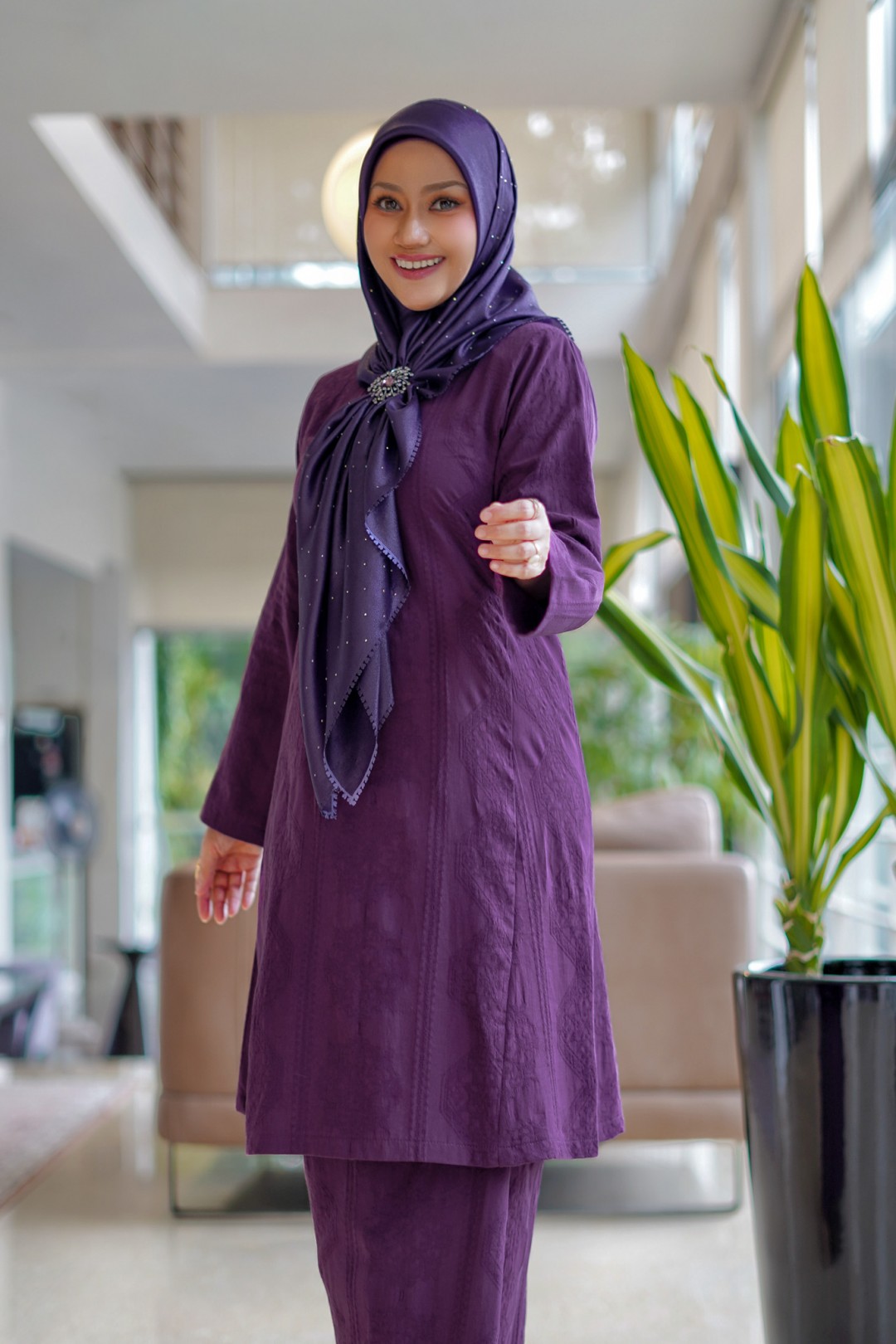 Dayang - Kurung Pahang Songket Klasik (Purple Plum)