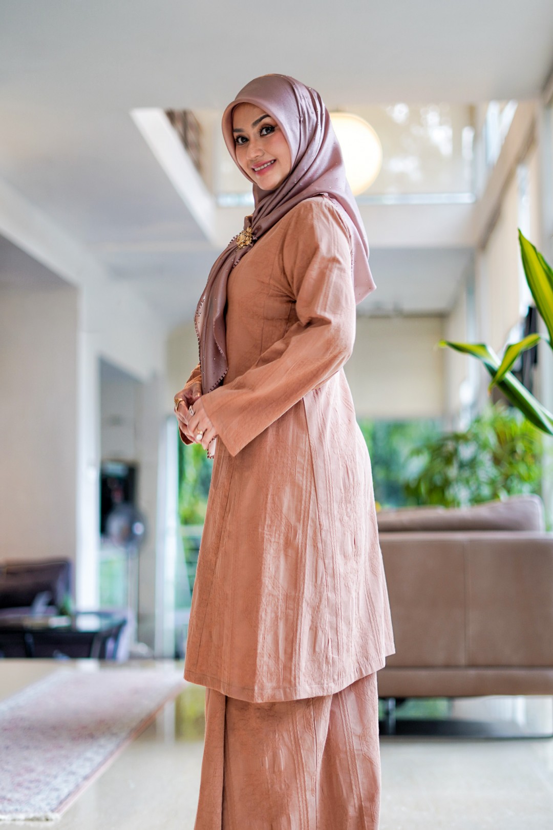 Dayang - Kurung Pahang Songket Klasik (Salmon Peach)