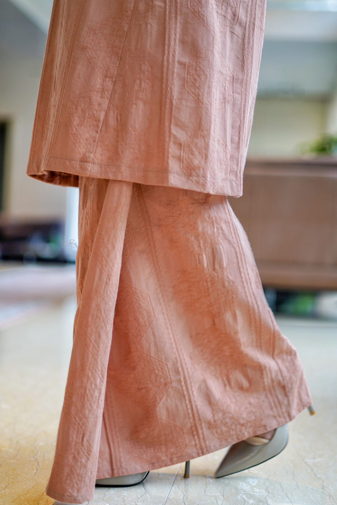 Dayang - Kurung Pahang Songket Klasik (Salmon Peach)