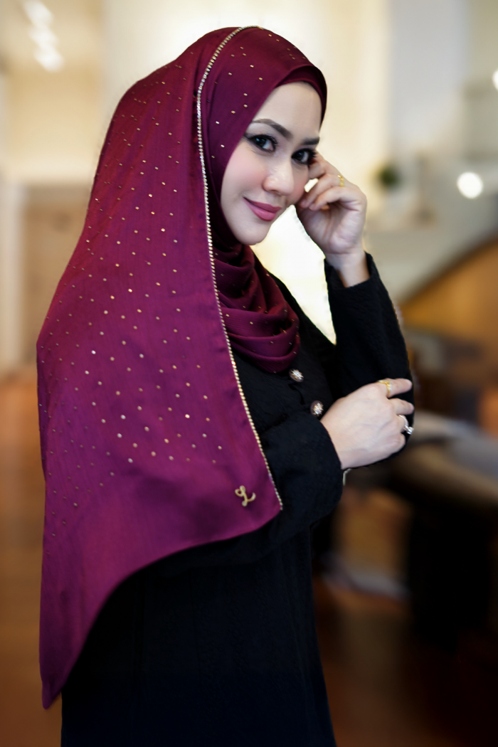 Clara Shawl - Gold Beaded Embellishment (Burgundy)