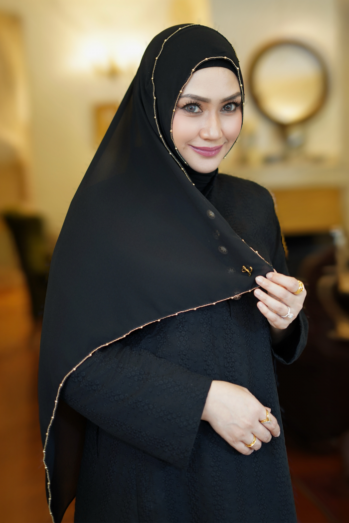 Eva Shawl - Borderline Shimmering Rhinestones (Black)