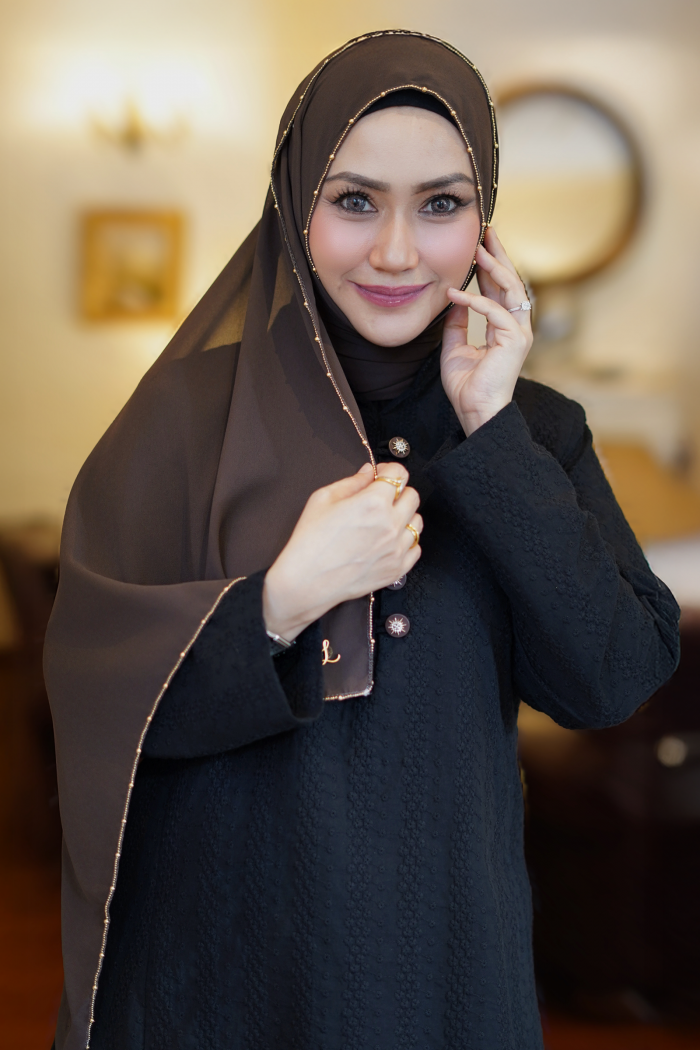 Eva Shawl - Borderline Shimmering Rhinestones (Dark Brown)