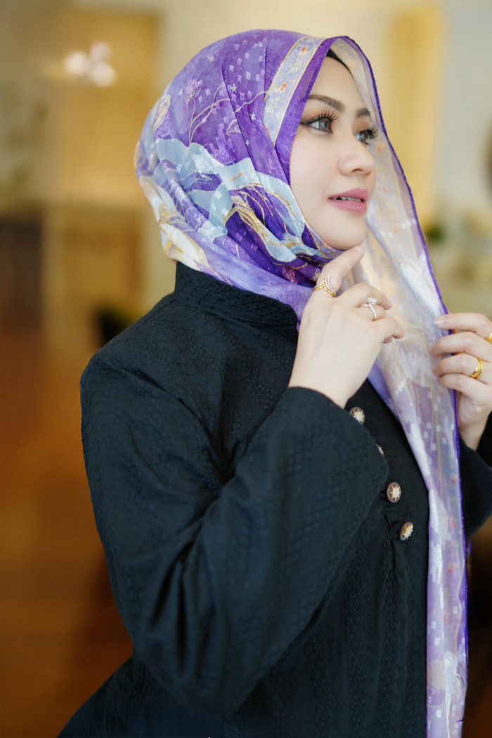 Flower Shawl - Signature Floral Edition (Lily)