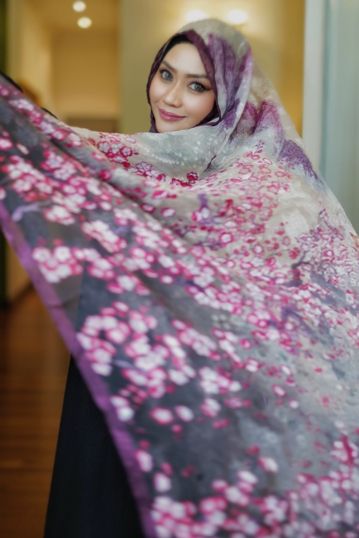 Flower Shawl - Signature Floral Edition (Sakura)