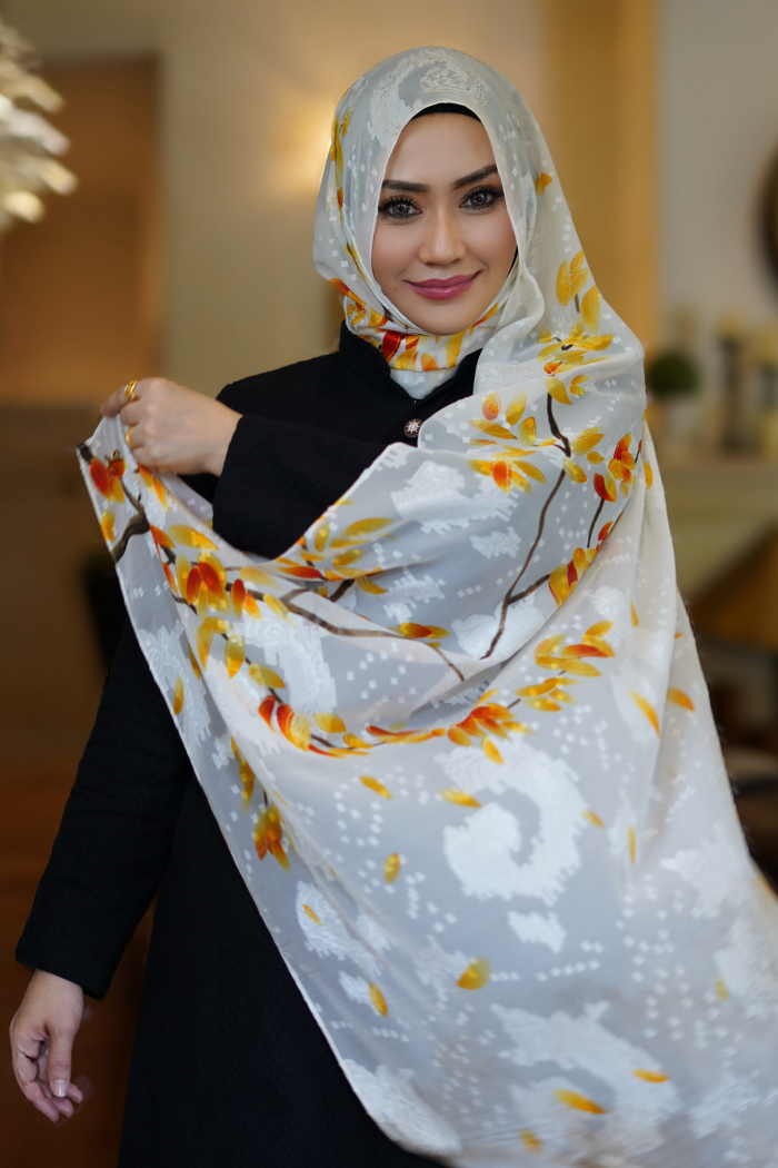 Flower Shawl - Signature Floral Edition (Maple)