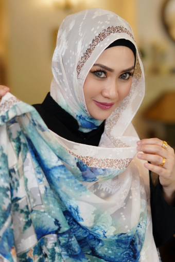 Flower Shawl - Signature Floral Edition (Morning Glory)