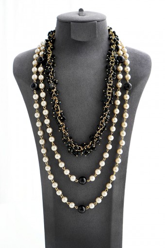 LAURA - Black  LAURA - Black